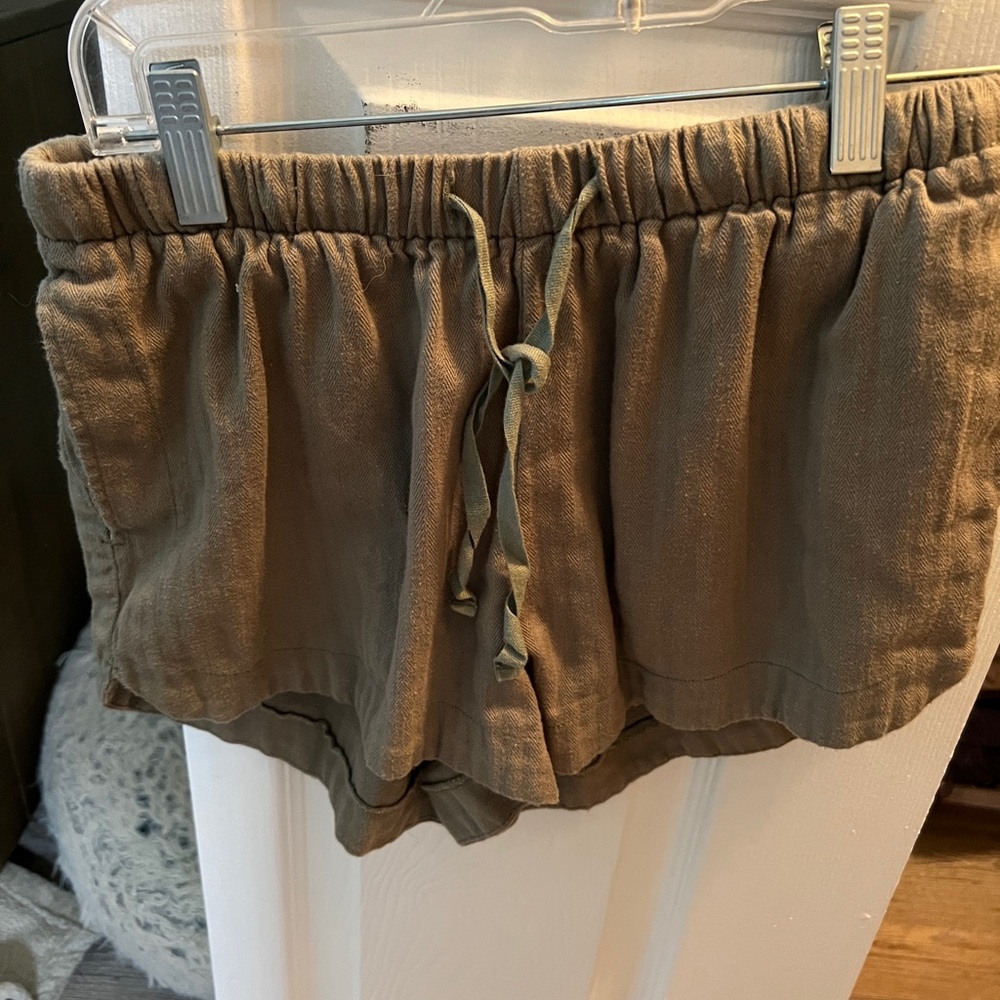 Lose shorts
